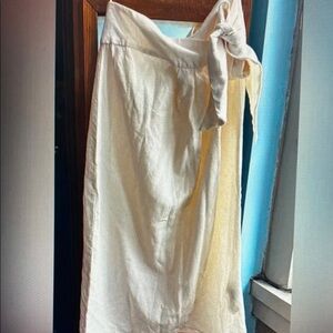 Zara cream women's wrap skirt small